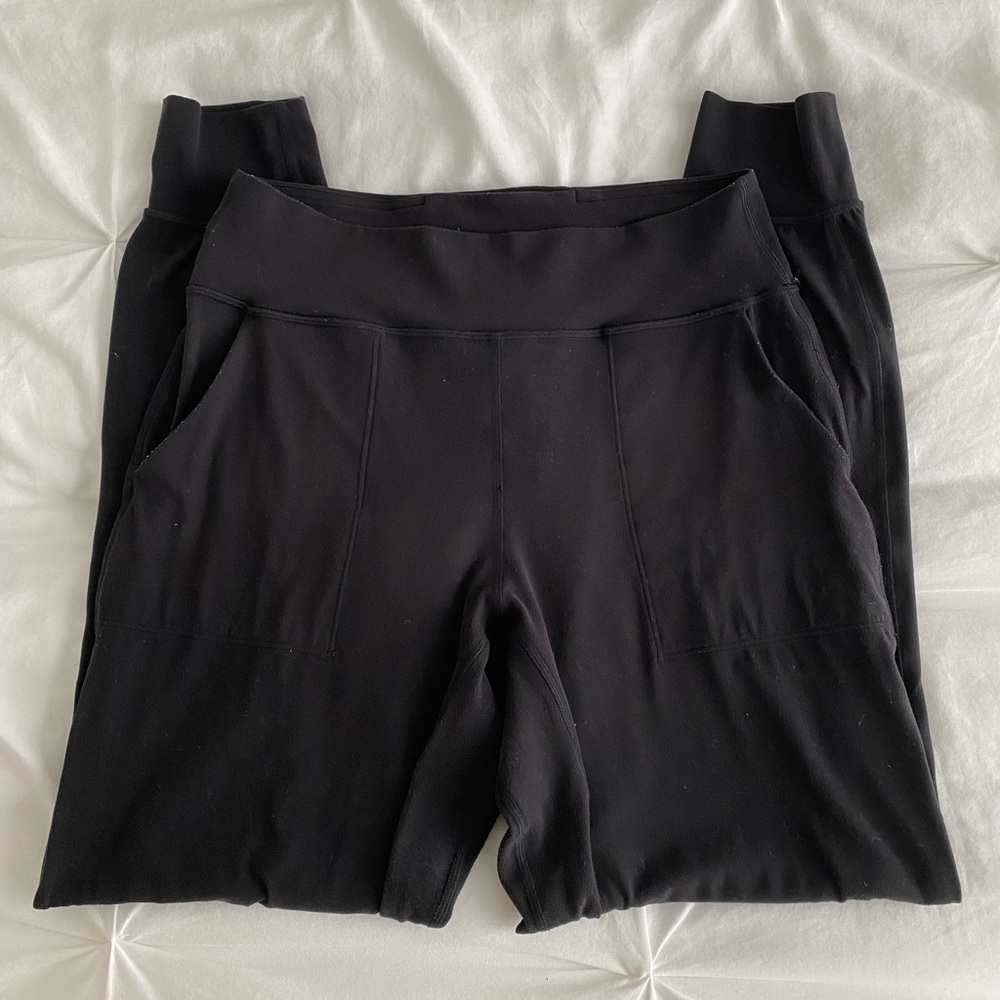 lululemon | Black Align Joggers - Picture 2 of 3